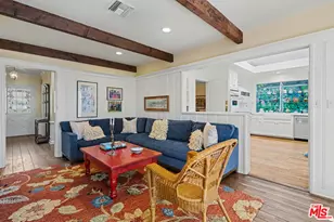 11376 Thurston Pl, Los Angeles, CA 90049 - Photo 15