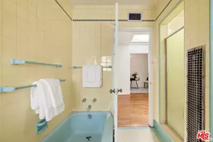 613 N Detroit St, Los Angeles, CA 90036 - Photo 15