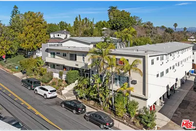 3410 Club Dr, Los Angeles, CA 90064 - Photo 3