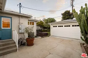 8040 Agnew Ave, Los Angeles, CA 90045 - Photo 21