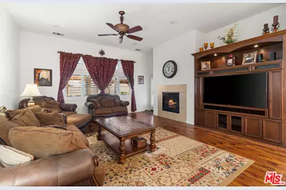 6390 N Angels Peak Dr, San Bernardino, CA 92407 - Photo 7