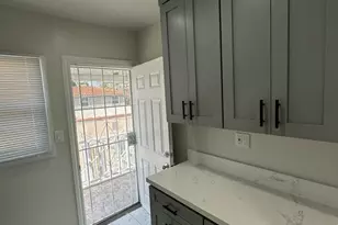 2525 Thurman Ave., Los Angeles, CA 90016 - Photo 33