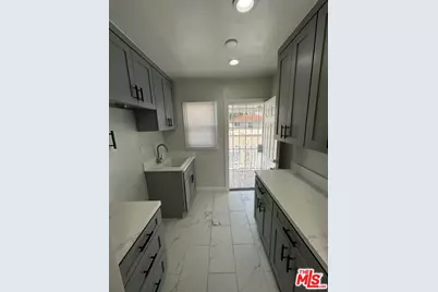 2525 Thurman Ave, Los Angeles, CA 90016 - Photo 31