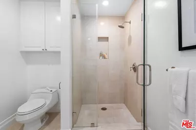 11847 Gorham Ave #406, Los Angeles, CA 90049 - Photo 21