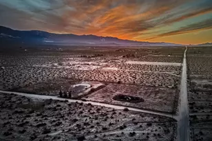 10424 Santa Fe Fire Rd, Lucerne Valley, CA 92356 - Photo 3