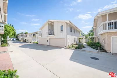 328 W 7th St, Claremont, CA 91711 - Photo 29