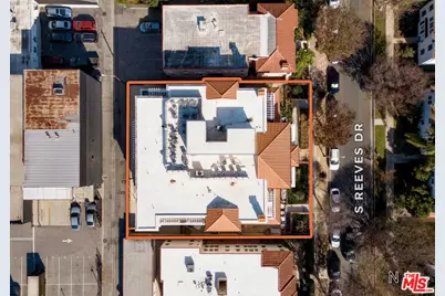 313 S Reeves Dr, Beverly Hills, CA 90212 - Photo 9