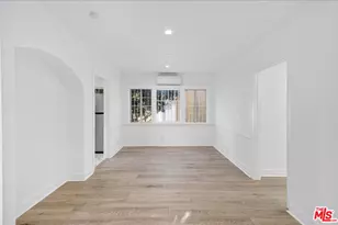 1185 S Tremaine Ave, Los Angeles, CA 90019 - Photo 7