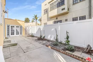 1185 S Tremaine Ave, Los Angeles, CA 90019 - Photo 25