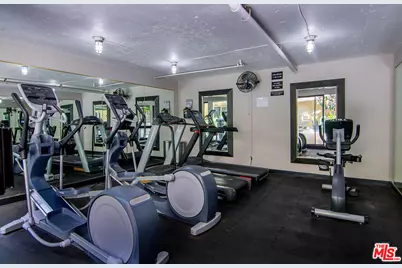 740 N Kings Rd #320, West Hollywood, CA 90069 - Photo 41