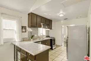 6431 Dix St, Los Angeles, CA 90068 - Photo 13