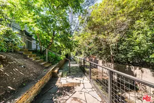 681 Brooktree Rd, Santa Monica, CA 90402 - Photo 7