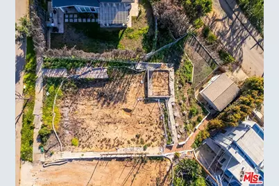 611 Las Lomas Ave, Pacific Palisades, CA 90272 - Photo 11