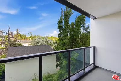 10777 Wilshire Blvd #401, Los Angeles, CA 90024 - Photo 29