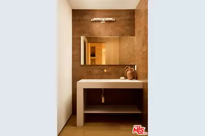 1700 Queens Ct, Los Angeles, CA 90069 - Photo 7