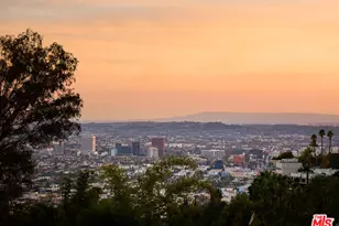 1700 Queens Ct, Los Angeles, CA 90069 - Photo 45