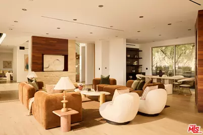 1700 Queens Ct, Los Angeles, CA 90069 - Photo 9