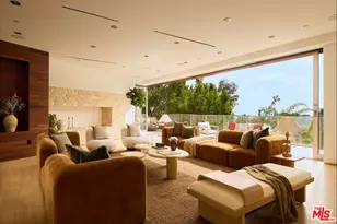 1700 Queens Ct, Los Angeles, CA 90069 - Photo 3