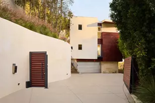 1700 Queens Ct, Los Angeles, CA 90069 - Photo 43