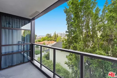 10777 Wilshire Blvd #403, Los Angeles, CA 90024 - Photo 25