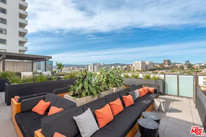 10777 Wilshire Blvd #403, Los Angeles, CA 90024 - Photo 13