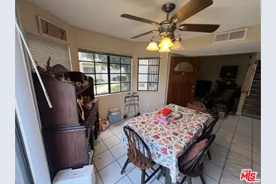 19620 Roscoe Blvd #D, Northridge, CA 91324 - Photo 7