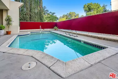 10751 Wilshire Blvd #909, Los Angeles, CA 90024 - Photo 17