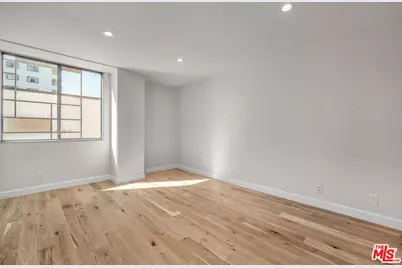 10751 Wilshire Blvd #909, Los Angeles, CA 90024 - Photo 13