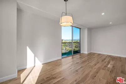 10751 Wilshire Blvd #909, Los Angeles, CA 90024 - Photo 7