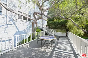 2634 N Beachwood Dr, Los Angeles, CA 90068 - Photo 23