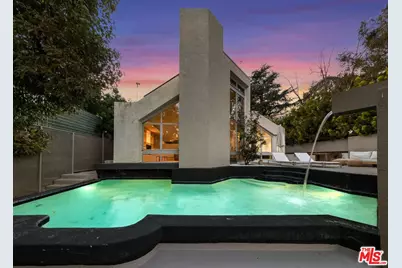 12316 16th Helena Dr, Los Angeles, CA 90049 - Photo 25