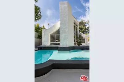 12316 16th Helena Dr, Los Angeles, CA 90049 - Photo 23