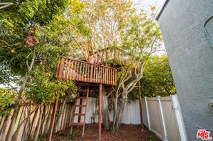 2398 Almeria Ct, La Jolla, CA 92037 - Photo 19