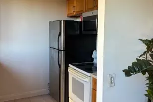 10751 Wilshire Blvd Blvd, Los Angeles, CA 90024 - Photo 21