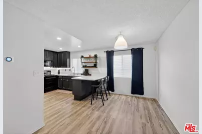 19355 Sherman Way #42, Reseda, CA 91335 - Photo 41