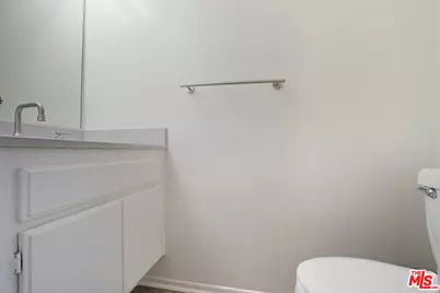 19355 Sherman Way #42, Reseda, CA 91335 - Photo 13