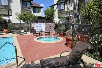 19355 Sherman Way #42, Reseda, CA 91335 - Photo 21