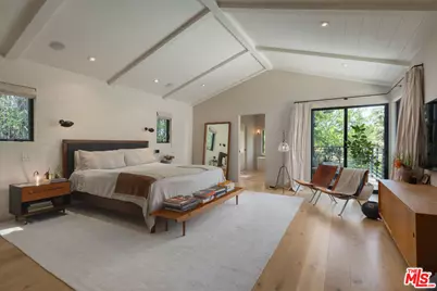 226 S Rimpau Blvd, Los Angeles, CA 90004 - Photo 19