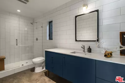 226 S Rimpau Blvd, Los Angeles, CA 90004 - Photo 29