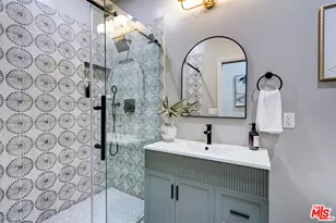 1801 S Sycamore Ave, Los Angeles, CA 90019 - Photo 17