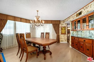 6505 S Halm Ave, Los Angeles, CA 90056 - Photo 15