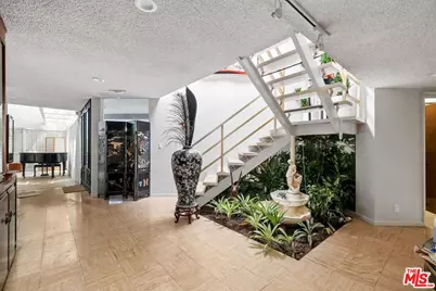 6505 S Halm Ave, Los Angeles, CA 90056 - Photo 35