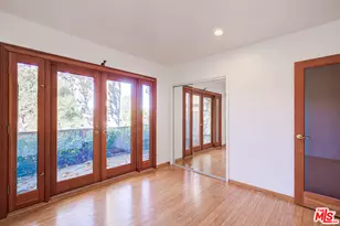 15511 Woodcrest Dr, Sherman Oaks, CA 91403 - Photo 39