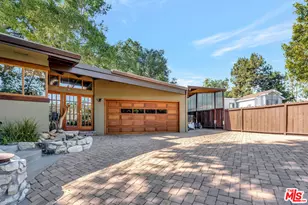 15511 Woodcrest Dr, Sherman Oaks, CA 91403 - Photo 9