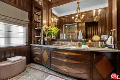 804 N Elm Dr, Beverly Hills, CA 90210 - Photo 19