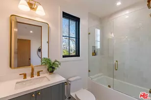 7419 Alverstone Ave, Los Angeles, CA 90045 - Photo 19