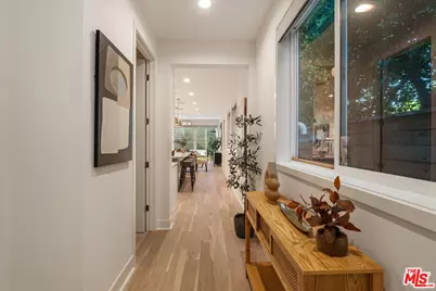1741 S Marvin Ave, Los Angeles, CA 90019 - Photo 41