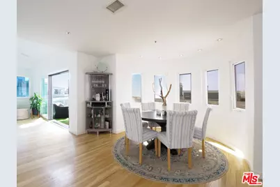 323 31st St, Manhattan Beach, CA 90266 - Photo 13