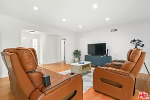 15735 Bassett St, Van Nuys, CA 91406 - Photo 21