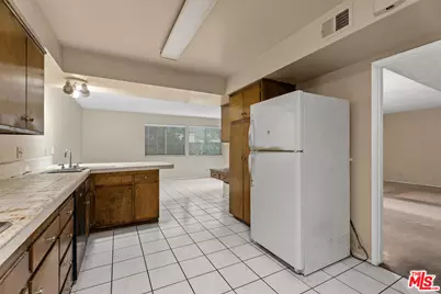 19 Palmento Way, Irvine, CA 92612 - Photo 11
